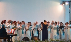 Συναυλία με τραγούδια Ελλήνων συνθετώναπό τη Χορωδία «Ιωνία Αηδών»τη Δευτέρα στο κηποθέατρο «Μ. Χατζιδάκις»