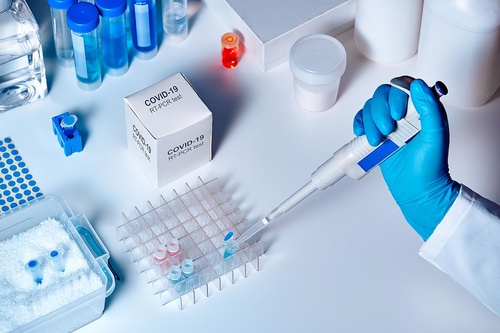 Συμφωνία Δήμου Ηρακλείου με διαγνωστικά κέντρα για μειωμένες τιμές PCR τεστ σε εκπαιδευτικούς, μαθητές, εργαζομένους σε σχολεία και ευπαθείς κοινωνικές ομάδες