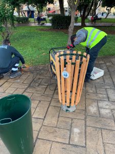 Δράσεις καθαριότητας στην πλατεία Πηγάδας και στον Τινάνειο κήπο από τον Δήμο Πειραιά