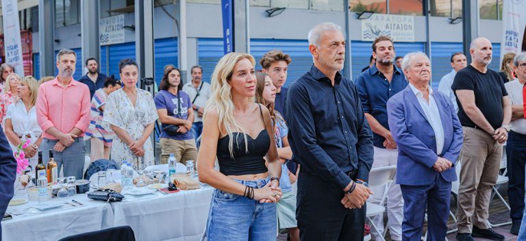 Η Ιστορική Κεντρική Αγορά του Πειραιά περνά σε μια νέα εποχή  Εγκαινιάστηκε το νέο βιοκλιματικό στέγαστρο και ο αναβαθμισμένος δημόσιος χώρος στο εμπορικό κέντρο της πόλης