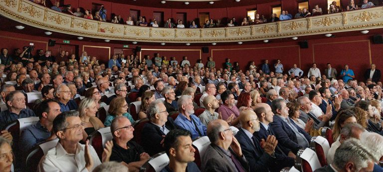 Παρουσιάστηκε το ιστορικό ντοκιμαντέρ για την Ιωνίδειο Πρότυπο Σχολή Πειραιά  «Ιωνίδειος Πρότυπος Σχολή Πειραιά: Ταξίδι στον χρόνο και τους ανθρώπους της»