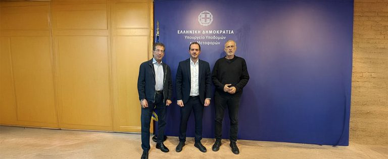 Συνάντηση του Δημάρχου Πειραιά Γιάννη Μώραλη με τον Αναπληρωτή Υπουργό  Υποδομών και Μεταφορών Γιώργο Κώτσηρα